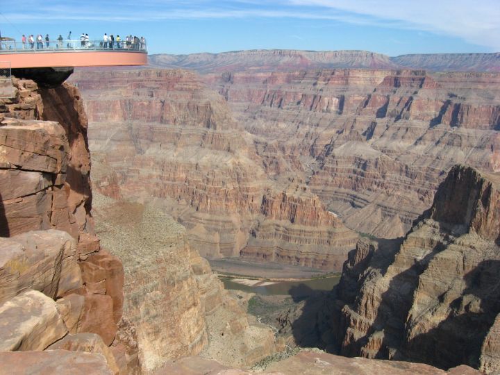 Sehenswürdigkeiten in der USA - Der Skywalk im Gran Canyon im Bundesstaat Arizona