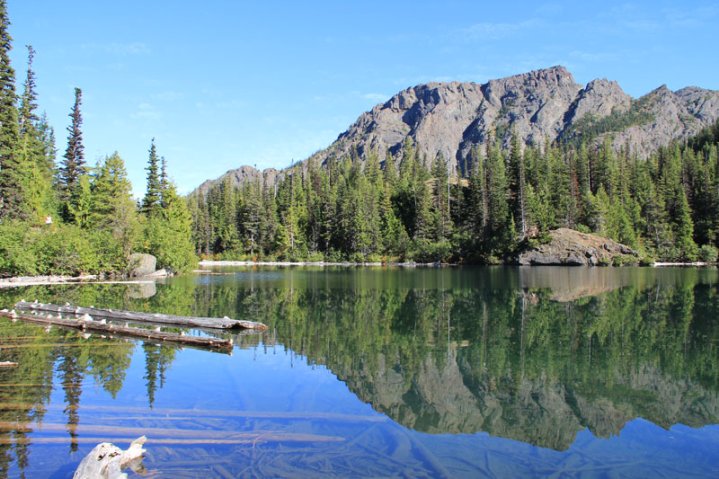 Sehenswürdigkeiten in der USA - Alpine Lake in Washington.