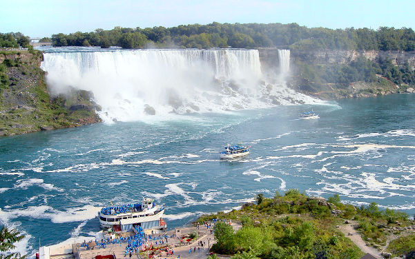 Niagarafälle / Niagarafalls mit Horseshoe Fall & American Fall - Sehenswürdigkeiten USA